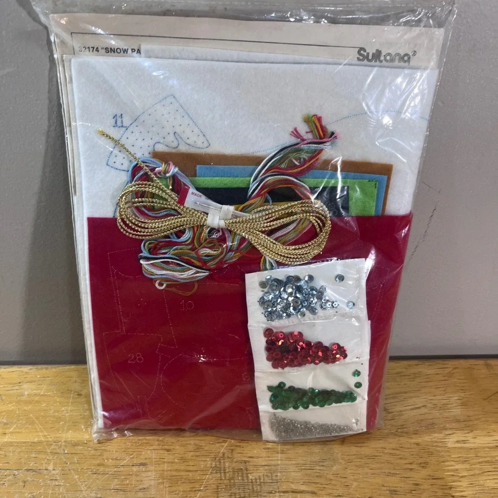 Vtg Sultana Snow Pals Christmas Needlecraft Jeweled Stocking Kit 32174 16